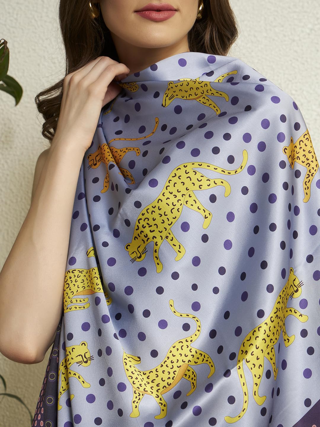 Ravaiyaa - Attitude is everything Women Silk Digital Print Large Square Scarf Breathable Lightweight Neckerchief Printed Headscarf 40 x 40 Inch (Grey Leopard & Polka Dot)