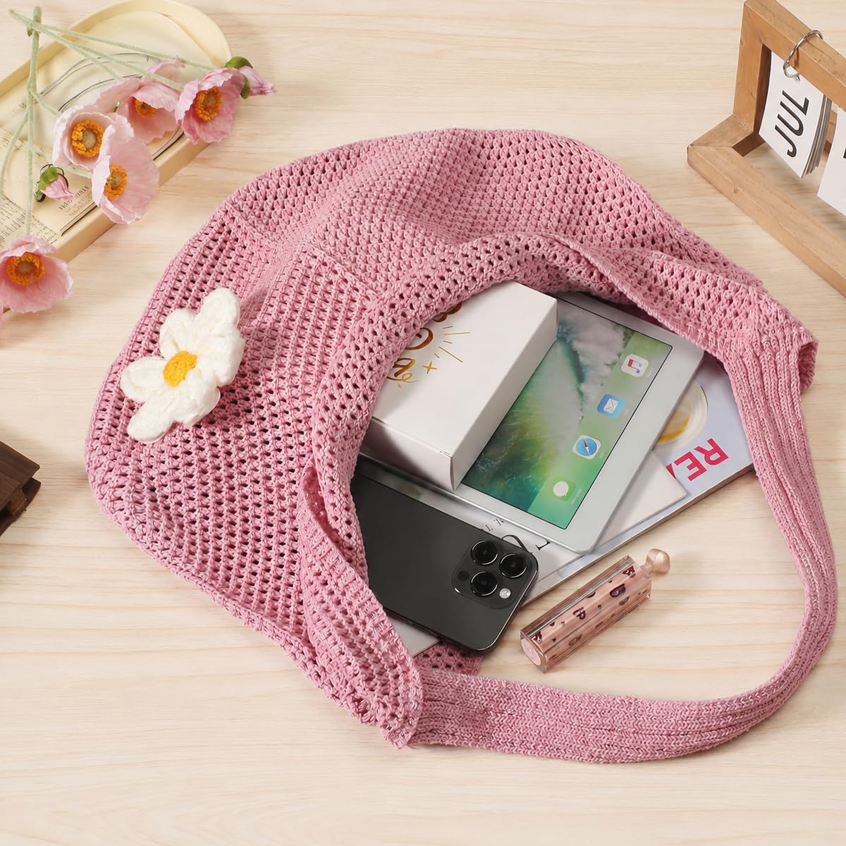 PALAY® Crochet Bags for Women Stylish Pink Mesh Straw Tote Bag with Flower Brooch Summer Vacation Knitted Beach Handbag for Woman