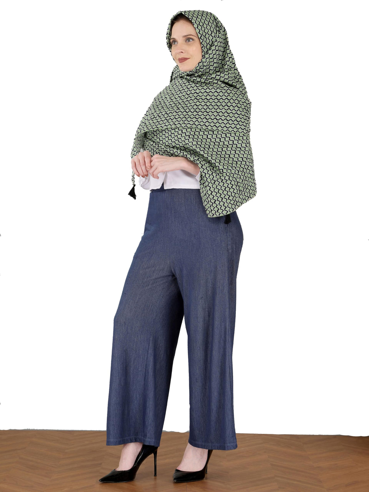 Switchon Rayon Nursing Cover for Breastfeeding Multi Use Poncho Style Scarf with Buttons, Feeding Apron Breathable for Pre & Post Pregnancy free size (72inch x 22inch) (Green_Black)