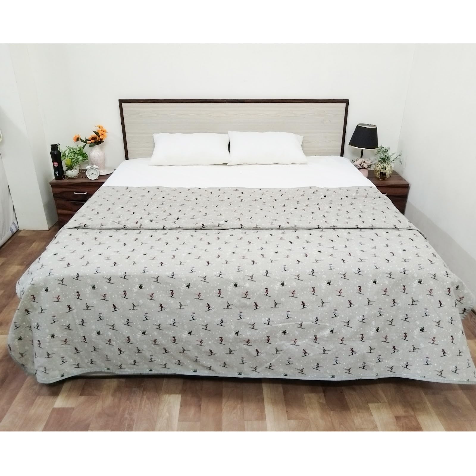 Premium Flannel Dohar for Double Bed | Ultra Soft & Lightweight AC Blanket | Breathable All Season Blanket Ac Quilt for Summer & Mild Winter | Machine Washable (84x90 Inches)_Winter Ski Kafalo