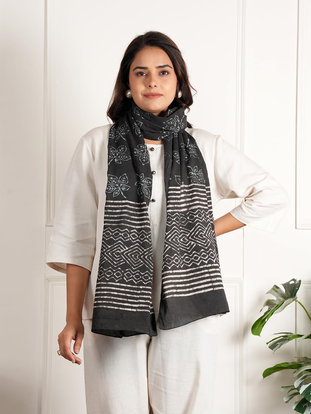 RAI SAHAB Printed Cotton Scarf for Women, Lightweight Soft Scarves Stoles for Summer & Winter(ST-92BLK10)