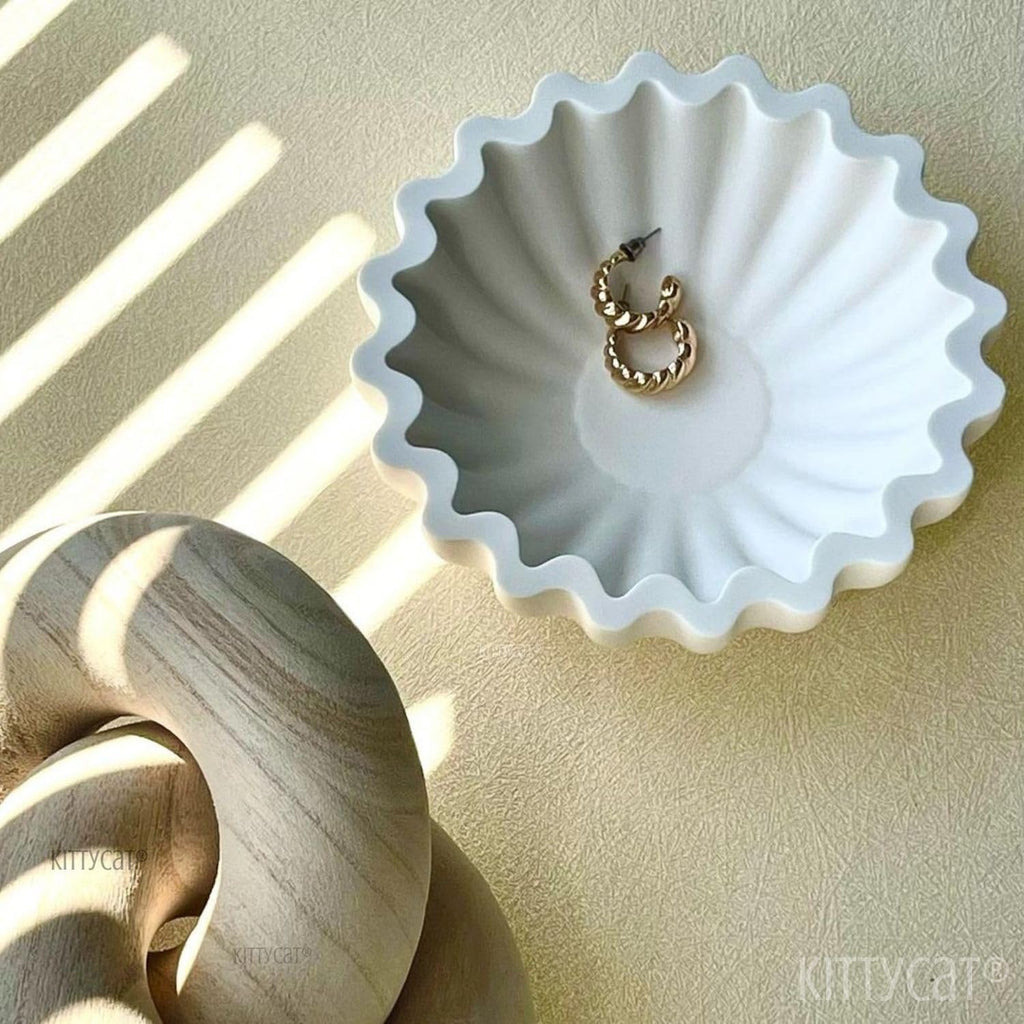 Kittycat® Handmade Aesthetic Fluted Trinket Tray Bowl | Minimalist Jewellery & Ring Holder | Multipurpose Candle Jar, Soap Dish & Vanity Organizer | Modern Home Decor Gift (Off-White)