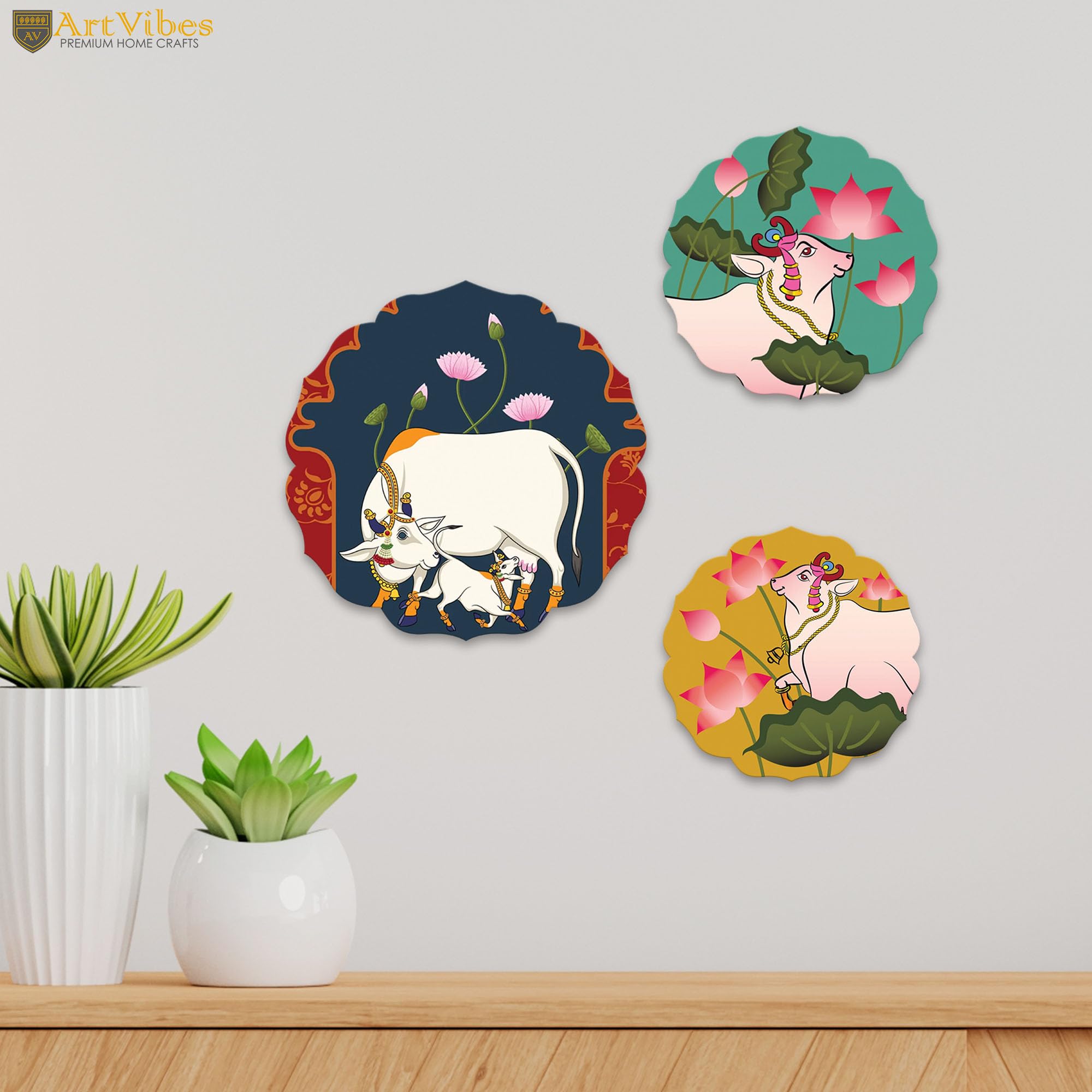 Artvibes Sacred Cow Pichwai Art Round Shape MDF Wooden Wall Decor Items | Living Room | Office | Handcrafted Art | Wall Accent | Painting | Artworks Hangings | Gift Items (WH_8814NN), Set of 3