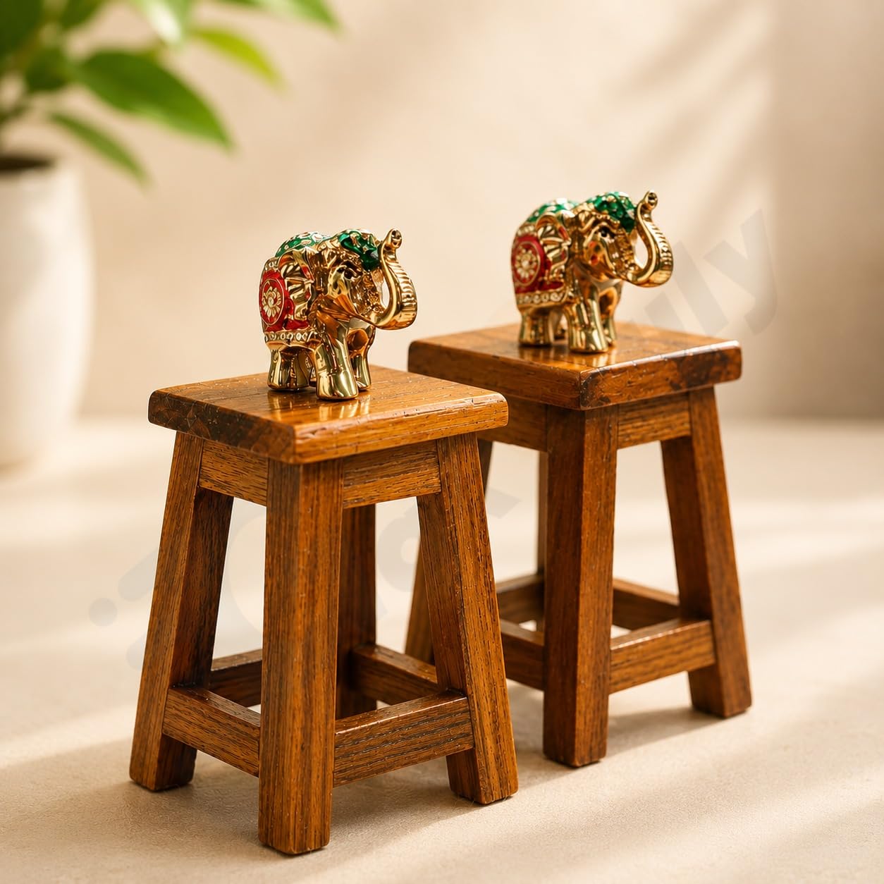 GaxQuly Teakwood Mini Wooden Stool Plant Stand, Small 9.5cm Decorative Pedestal Risers, Handcrafted Teak Wood Candle & Accessory Display Holder for Tabletop Home Decor (Brown, 2pcs)