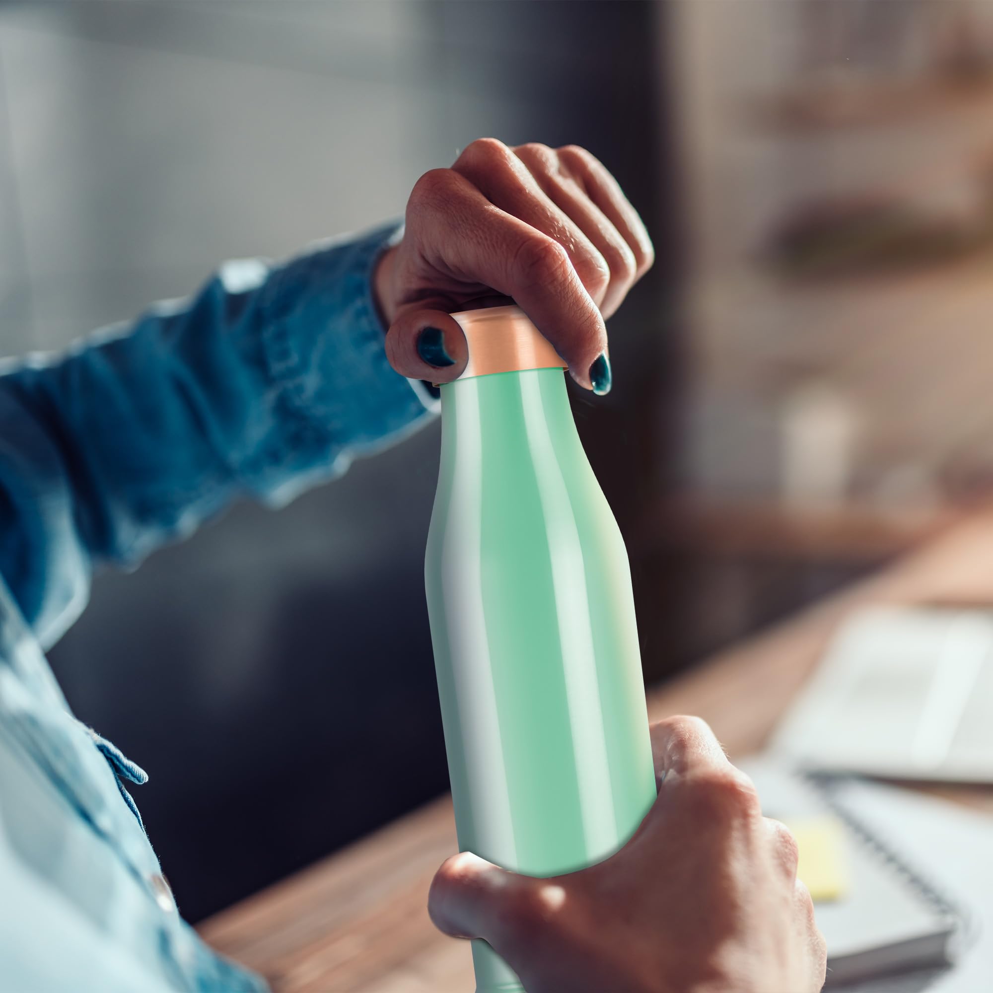 MILTON Copper Charge Water Bottle, 930 ml, Green | Lacquer Coating, Curved Bottle | Diwali | Festive | Gifting | Yoga | Home | Kitchen | Vedic