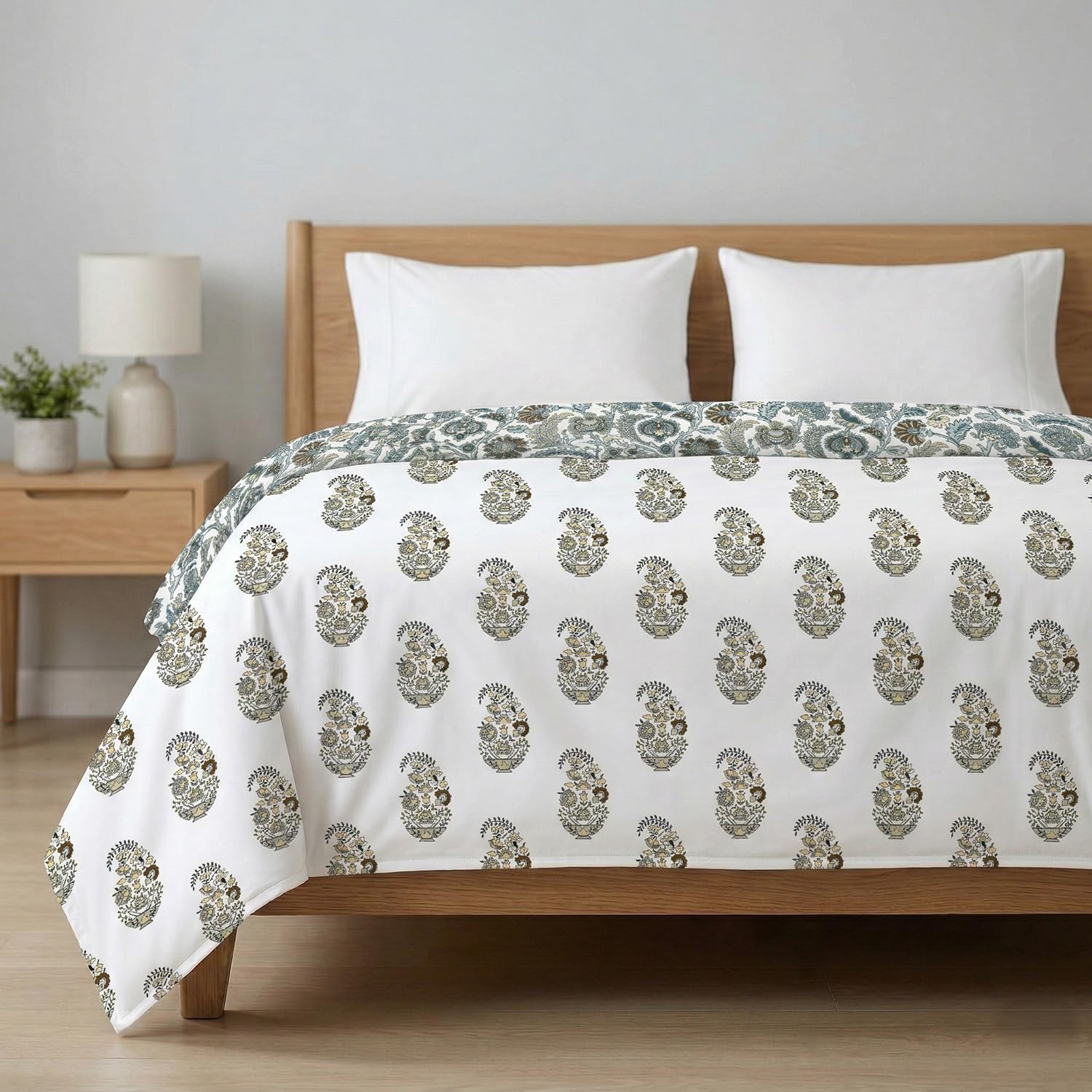 AYKA 100% Cotton Dohar Single Bed 56x85 Inch (143x216 cm) | 150 GSM Lightweight Cooling AC Blanket | Soft Breathable Modern Style Summer Comforter | Reversible Printed Quilt (Floral, Single)