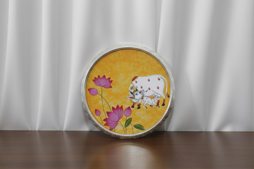 German Silver Tray 8 inches Pichwai Cow Design | Decorative Round Metal Plate for Pooja, Dry Fruits & Gifting | Traditional Handcrafted Serving Tray for Home Décor (Yellow)