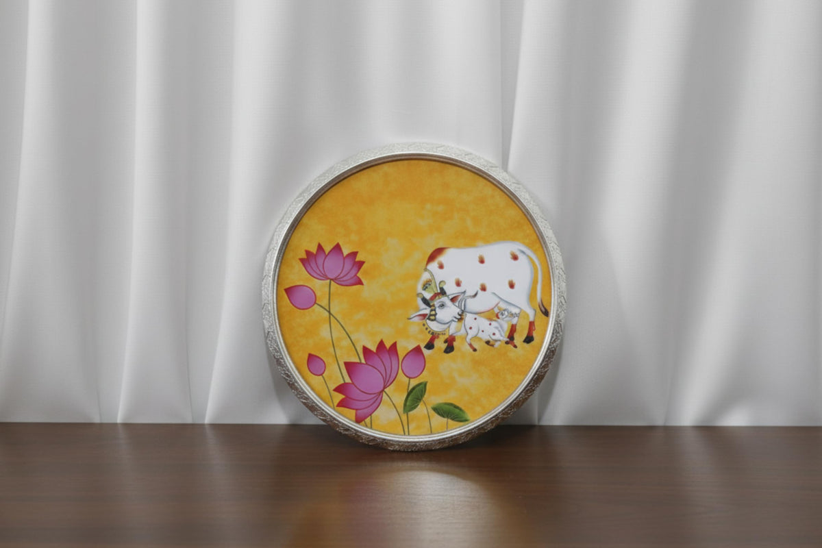 German Silver Tray 8 inches Pichwai Cow Design | Decorative Round Metal Plate for Pooja, Dry Fruits & Gifting | Traditional Handcrafted Serving Tray for Home Décor (Yellow)