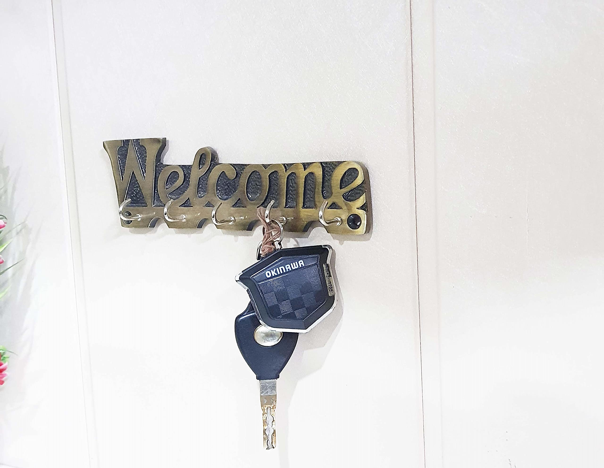 KridayKraft Metal Welcome Printed Key Holder for Living Room Bedroom Entrance Home Office Walls Décor Wall Hanging Key Hooks Wall Sculpture Modern Wall Art for Decoration & Gifting Purpose