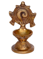 Artvarko Brass Lord Vishnu Shankh Chakra Design Nila Vilakku Brass Aarti Diya Deepak Oil Lamp Deepam for Home / Temple Decor 4 Inch
