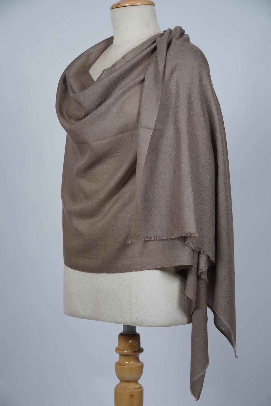 VIC Cashmere Fine Wool Plain Hand-Dyed Stole – Soft, Lightweight Luxury Wrap | Size 70x200cm | VIC-CMS-PLHD05 (Coffee)