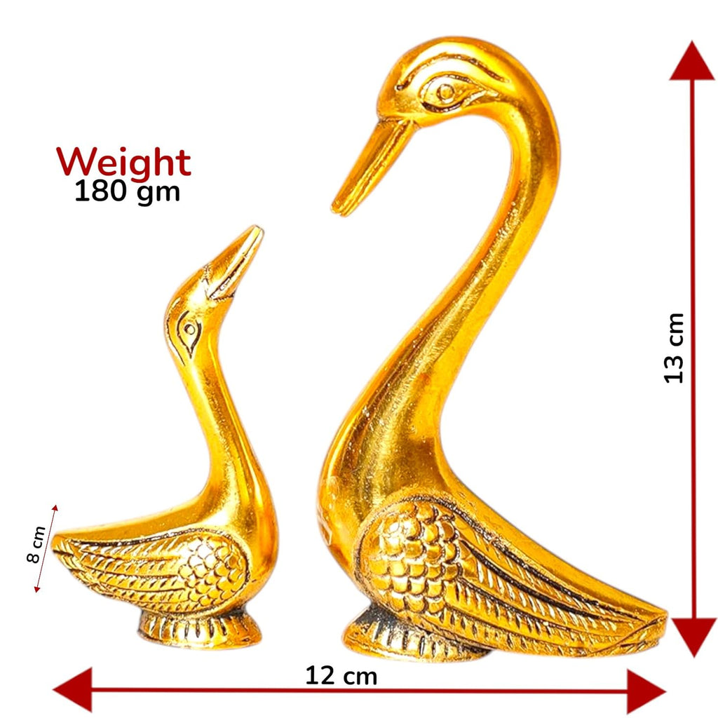 Prince Home Decor & Gifts Love Birds swan metal Showpiece Set - Pair of Kissing Duck ( Golden )
