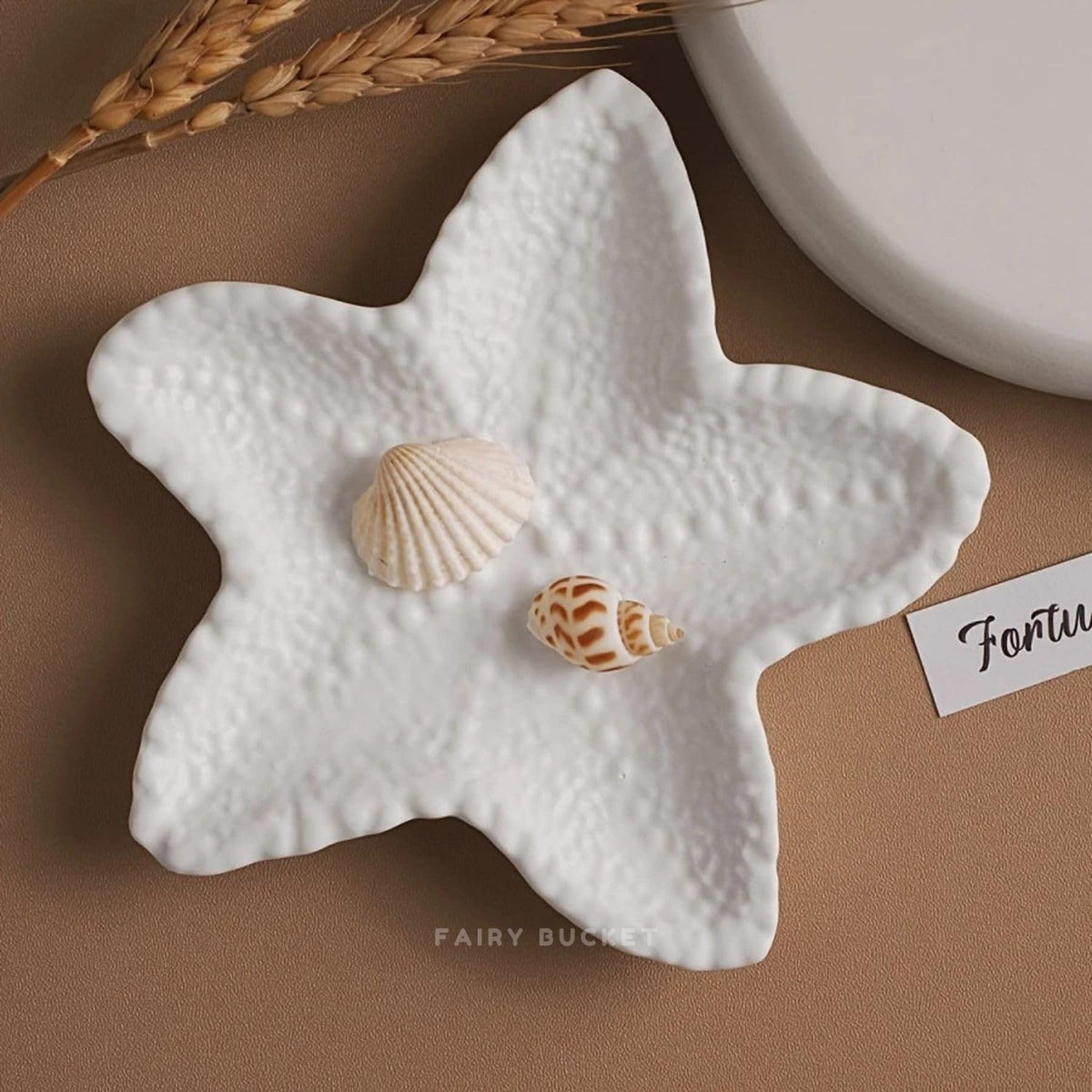 FAIRY BUCKET™ Concrete Jewelry Tray – Aesthetic Starfish Vanity Tray for Women, Decorative Trinket Dish & Ring Holder, White Candle Dresser, Cute Jewelry Plate for Home Decor & Birthday Gifts