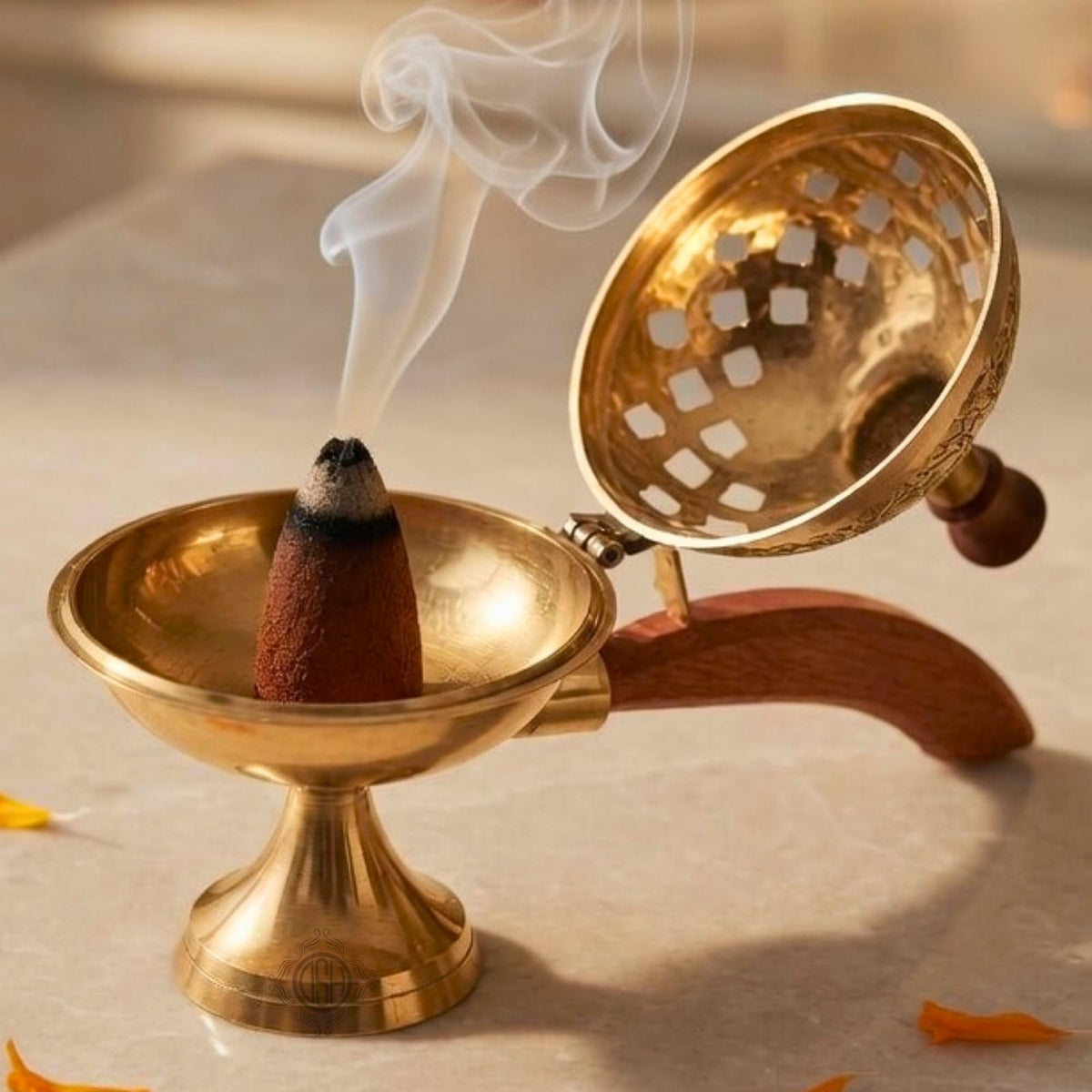 DSH Brass Loban Burner Home Purifying Dhoop Dani Bakhoor Holder Table Incense Burner with Wooden Handle for Home Decoration