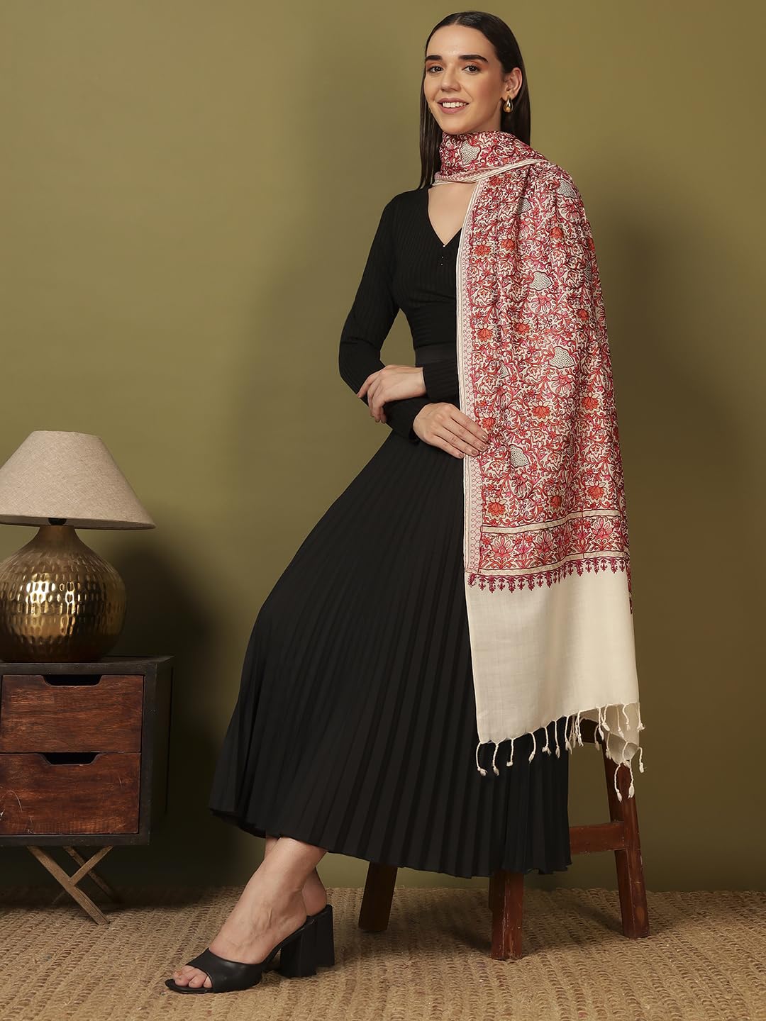 Pashmoda Women Hunar Fine Wool Nalki Embroidered Stole (Size : 28x80in, 71X203cm) EMST02