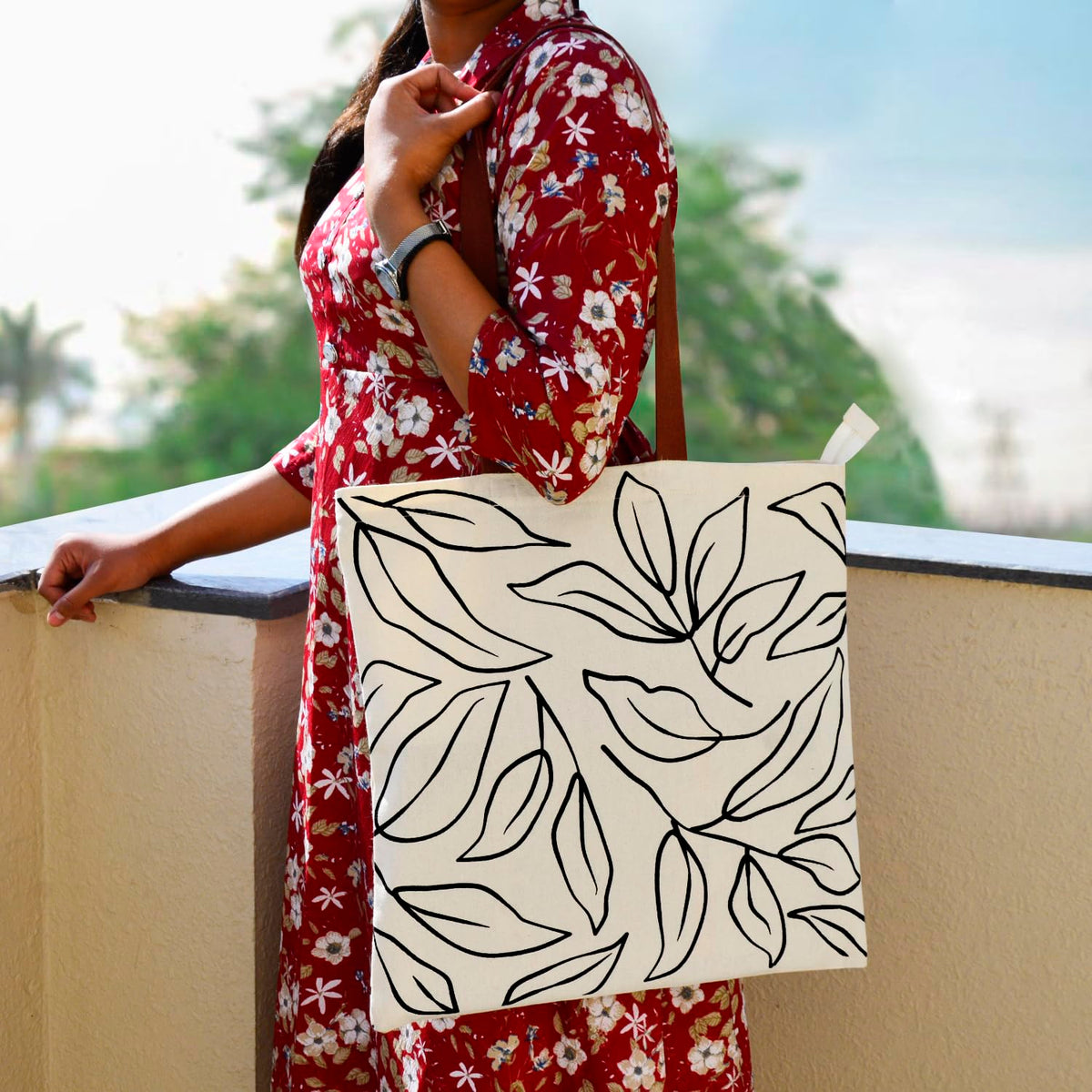 StyleMyWay Large Cotton Designer Canvas Tote Bag with Zip, Inner Pocket for Shopping, Office & Daily Use (Abstract Black & White) | College Bag for Girls | Travel & Beach Bag