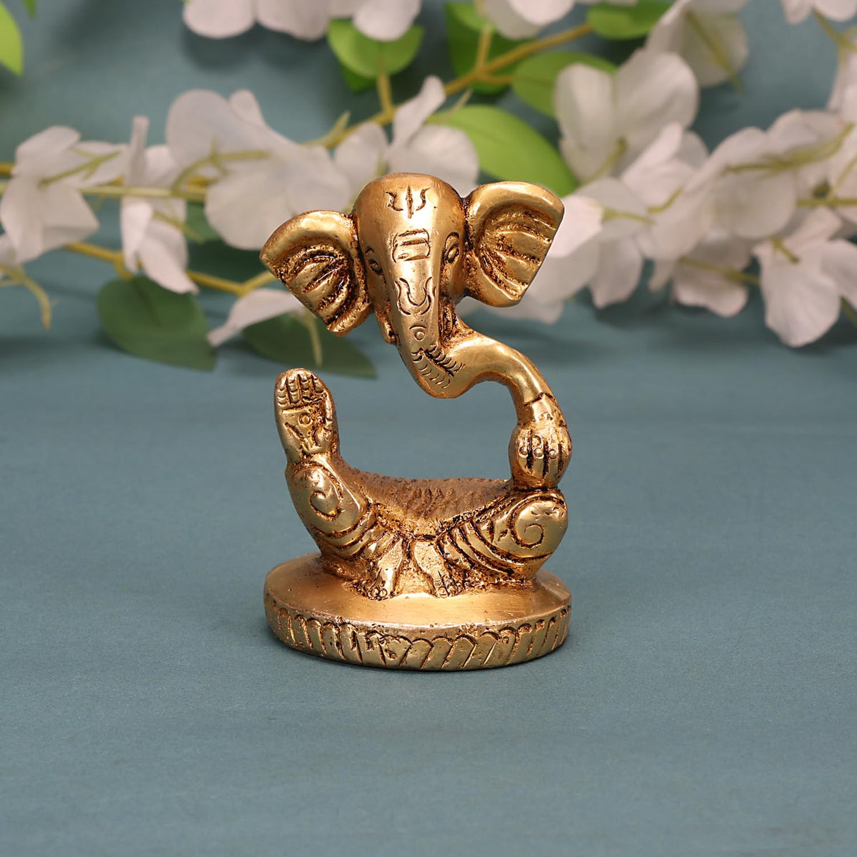 ARTVARKO Brass Ganesh Idol Trunk Ganesha Statue Modern Ganpati Murti for Temple Puja Home Décor Luck Gift 3 Inch