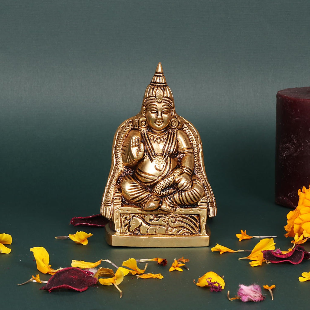 SVARUP Brass Kuber Sitting Statue Yantra Showpiece Vastu Remedy Shri Kubera Idol for Good Luck Money and Feng Shui Gold Color Height 4.5 inch