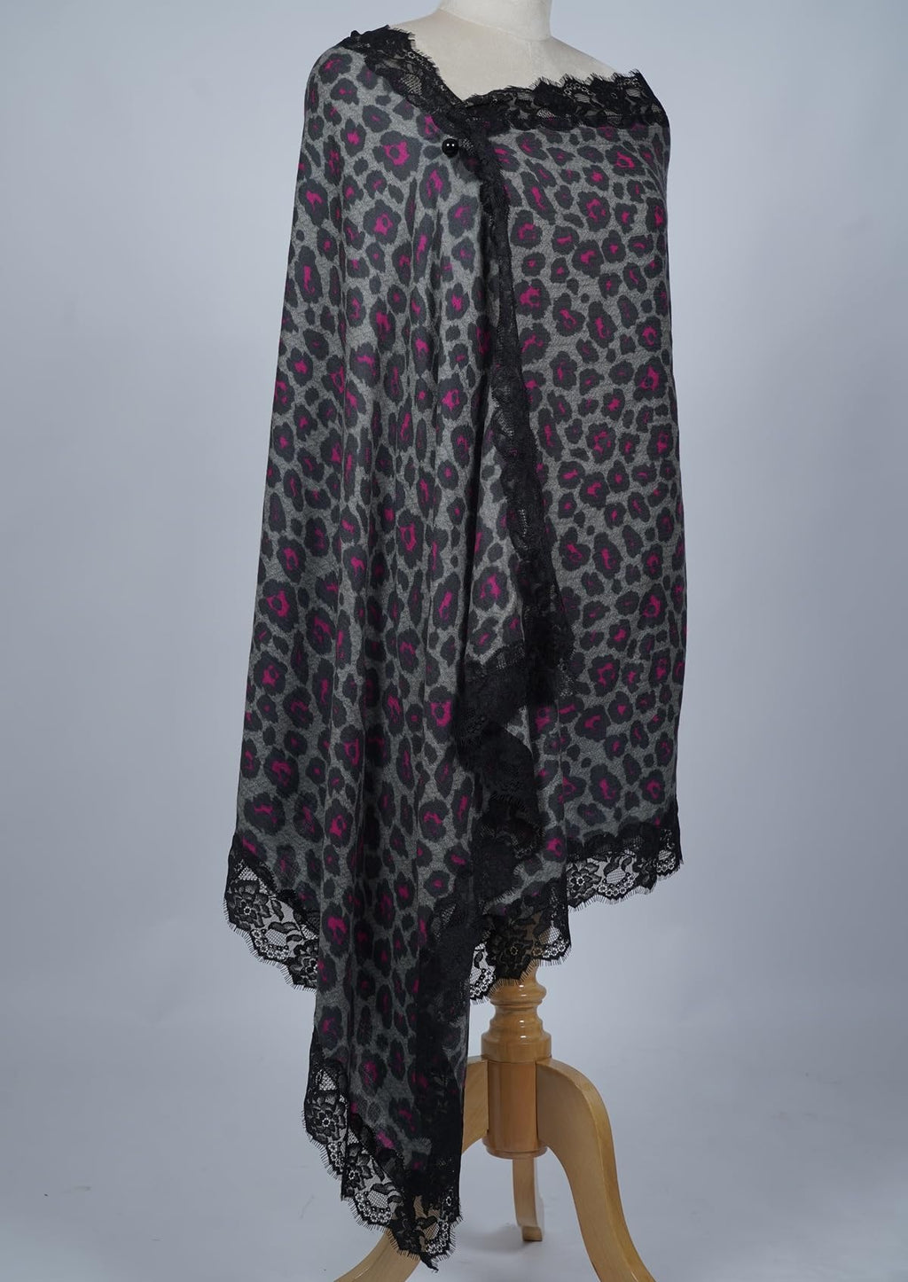 VIC Cashmere Fine Wool Leopard Print Shawl for Women – Grey & Pink Designer Wrap with 4-Side Lace Border, Soft Lightweight Fashion Stole, Elegant Winter Shawl, 70 x 200 cm | VIC-CFW-DP7204