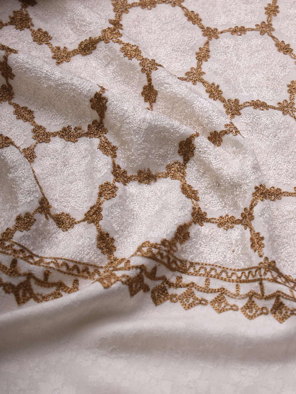Pashmoda Women Shalimaar Embroidered Stole (Size 71X203 CM)