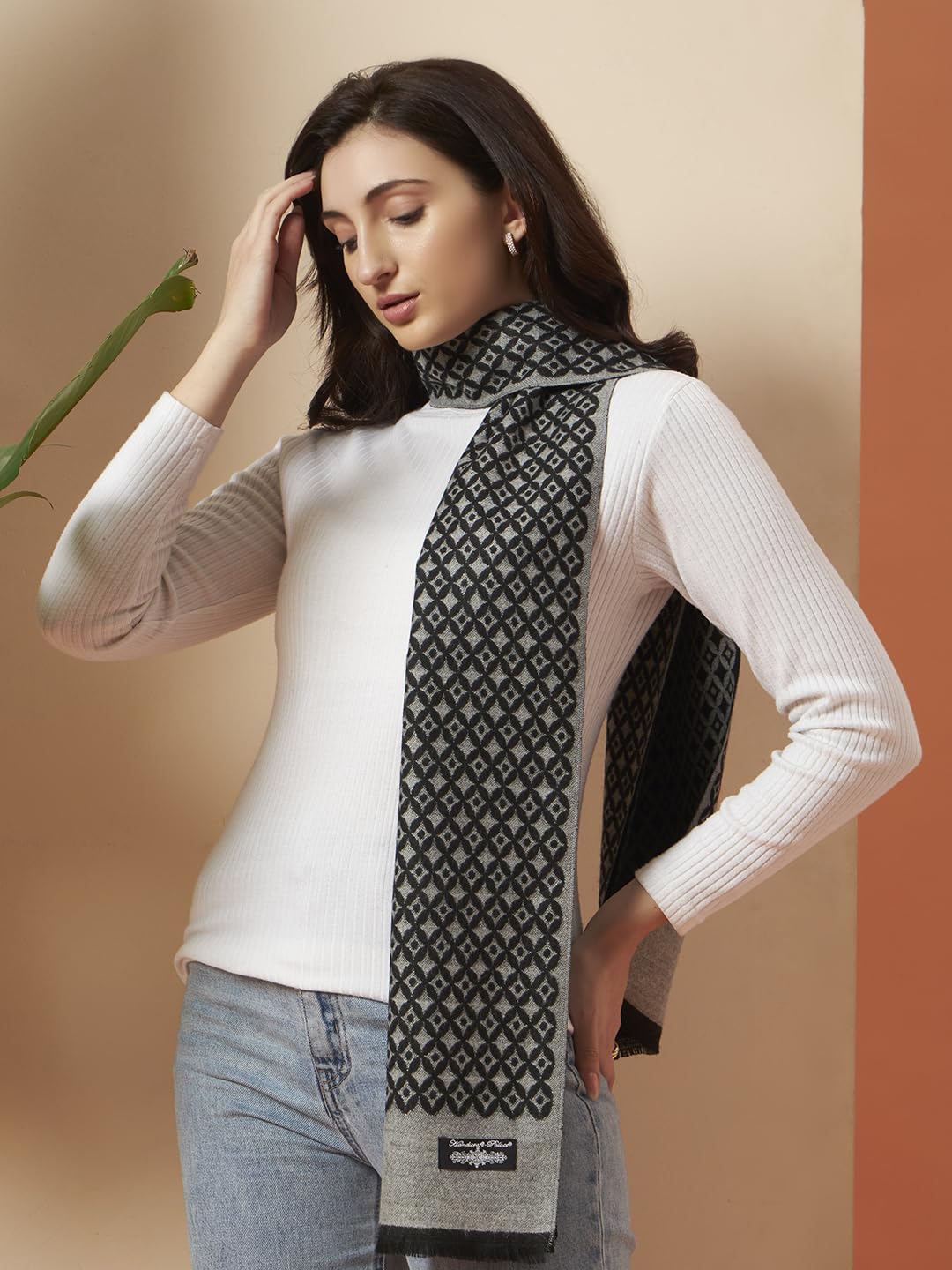 Ravaiyaa - Attitude is everything Women Woolen Ikat Design Casual Warm Winter Wear Muffler Scarf Stole 72x14 Inch (Grey Argyle/Diamond)