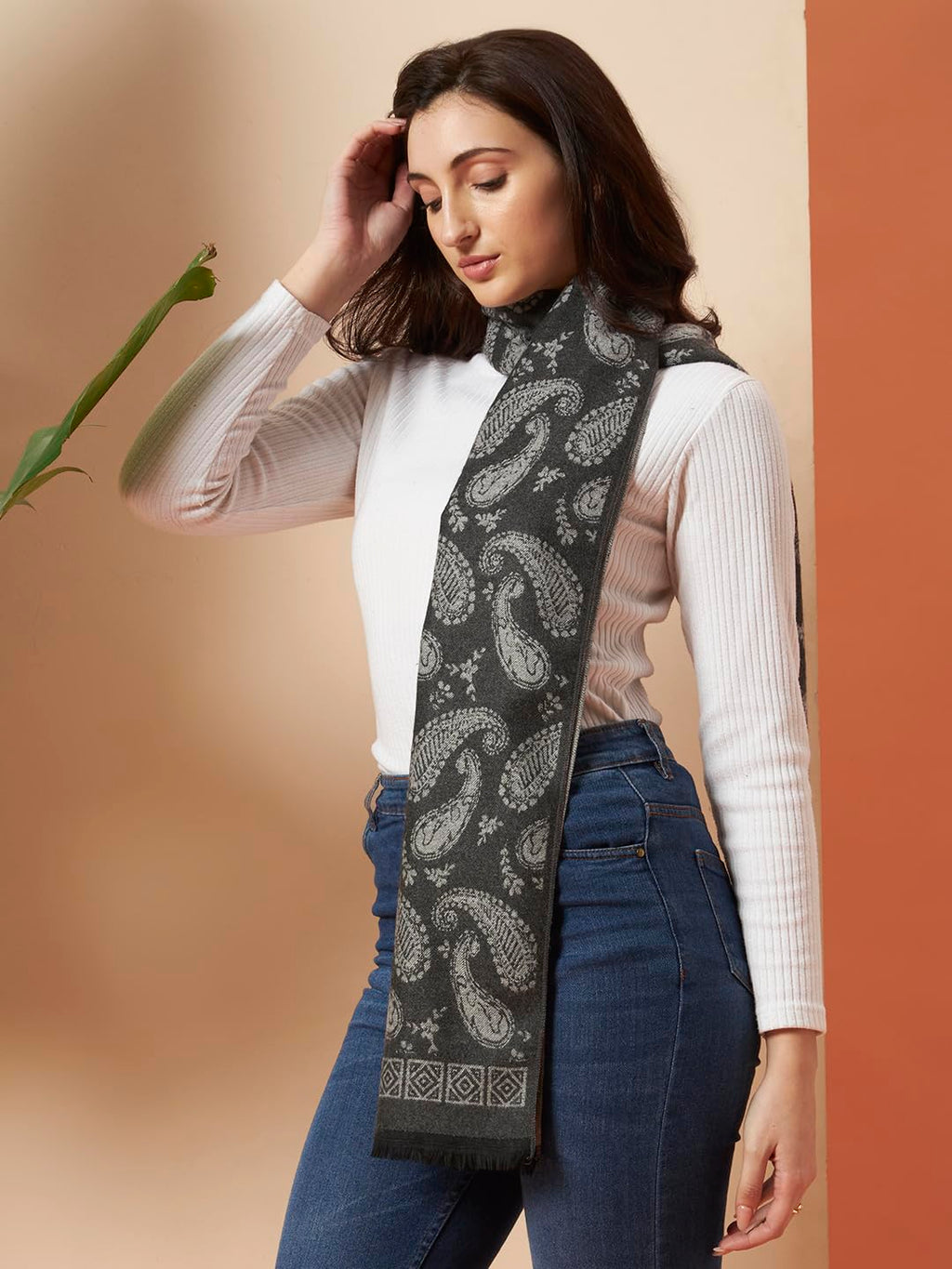Ravaiyaa - Attitude is everything Women's Winter Warm Scarf Cashmere Reversible Wool Muffler Paisley Design (Grey Paisley)