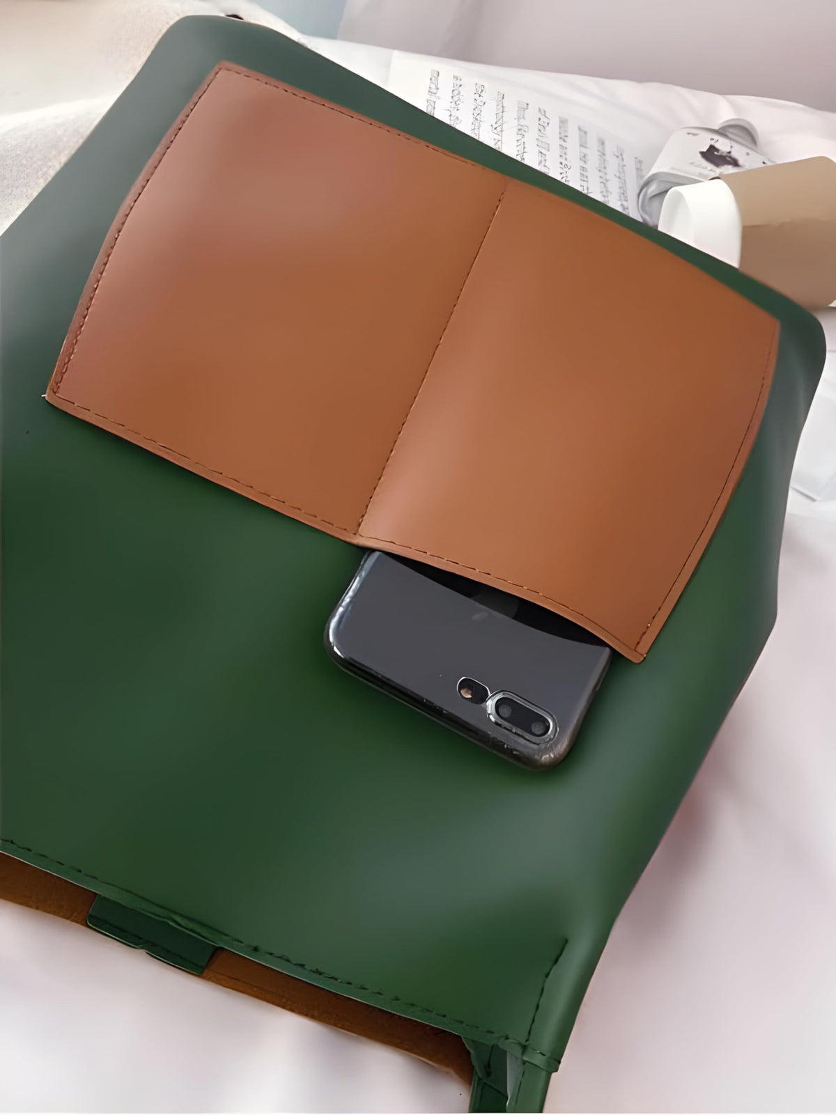 Cllozzee Stylish Leather Tote Bag – Large Capacity Shoulder Handbag with Dual-Tone Design (GREEN)