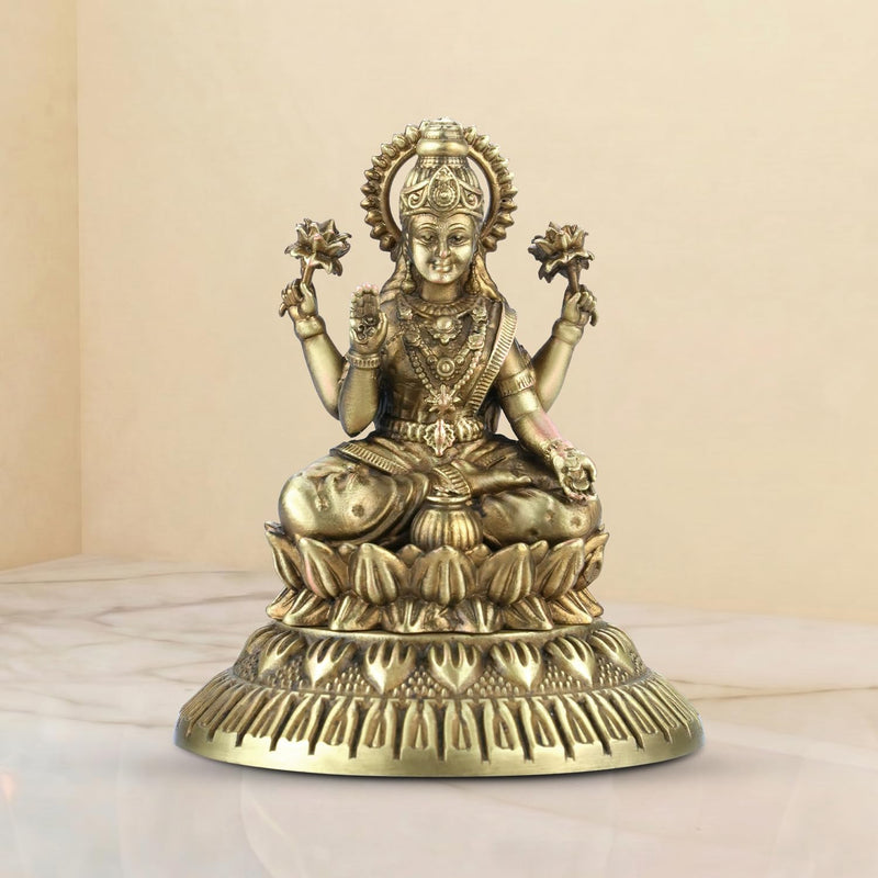 Shilpkala Brass Kamal Laxmi Idol with Fine Detailing & Antique Finish, Idols for Pooja Room, Livingroom, Office Table, Idol Gift for Housewarming & Wedding, (2.3 Inch, Coffee Antique)