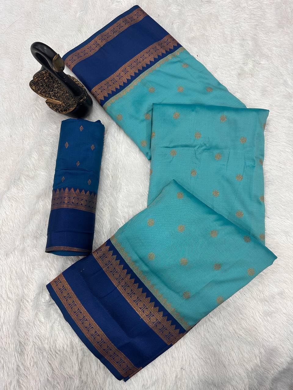 SATIKA VASTRAM Women's Banarasi Soft Silk Saree Zari Weaving Gold Zari Work Rich Border And Pallu With Blouse Piece (SkyBlue)