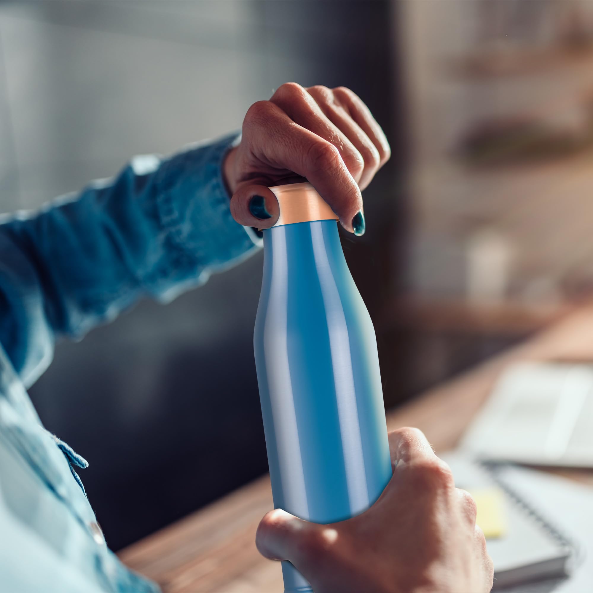 MILTON Copper Charge Water Bottle, 930 ml, Dark Blue | Lacquer Coating, Curved Bottle | Diwali | Festive | Gifting | Yoga | Home | Kitchen | Vedic