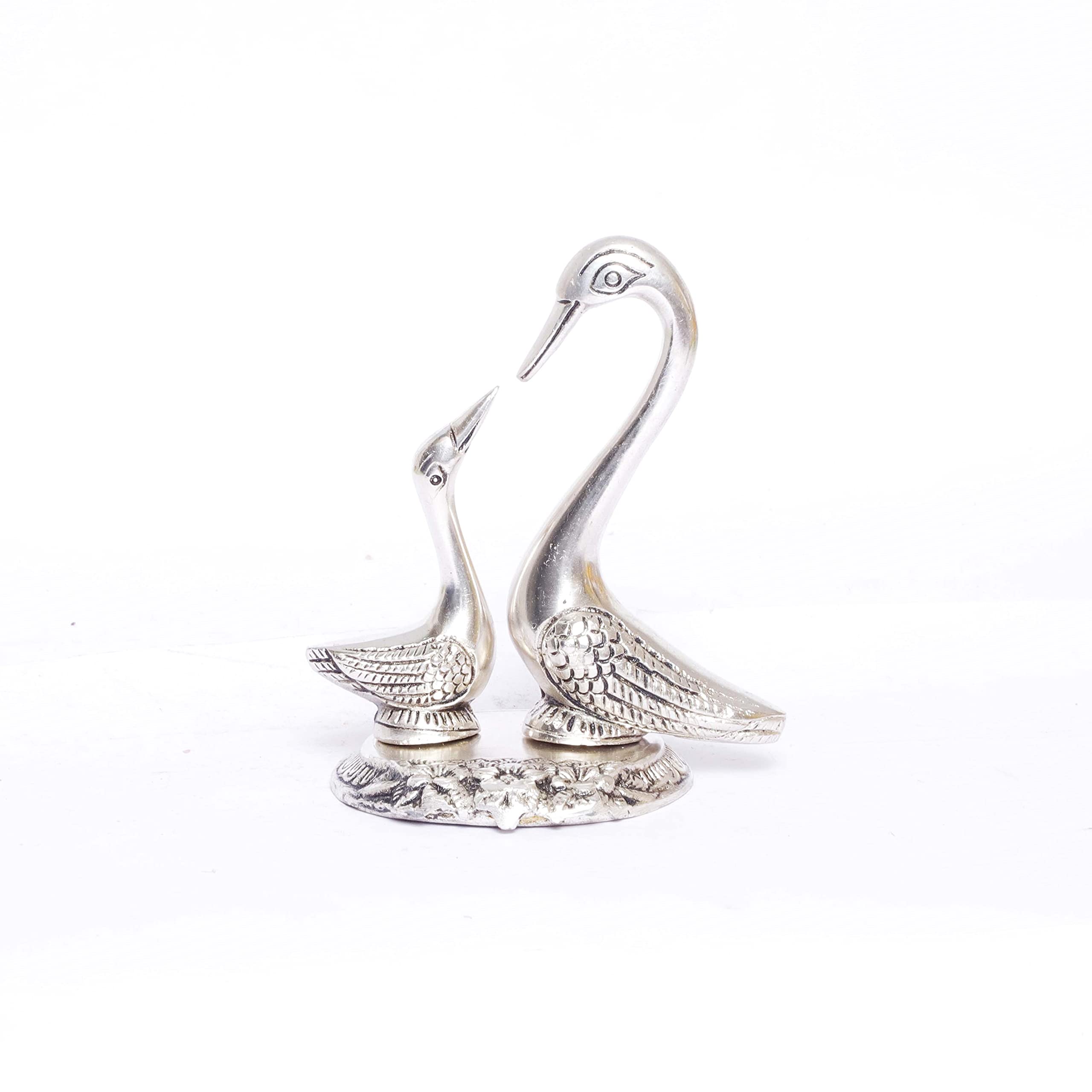 KridayKraft Love Birds Swanset Pair of Kissing Duck Metal Statue,Love for Romantic Gift to Boy Friend,Girlfriend,Animal Lover Friends, Decor Your Home,Office,Showcase,Animal Showpiece Figurines.