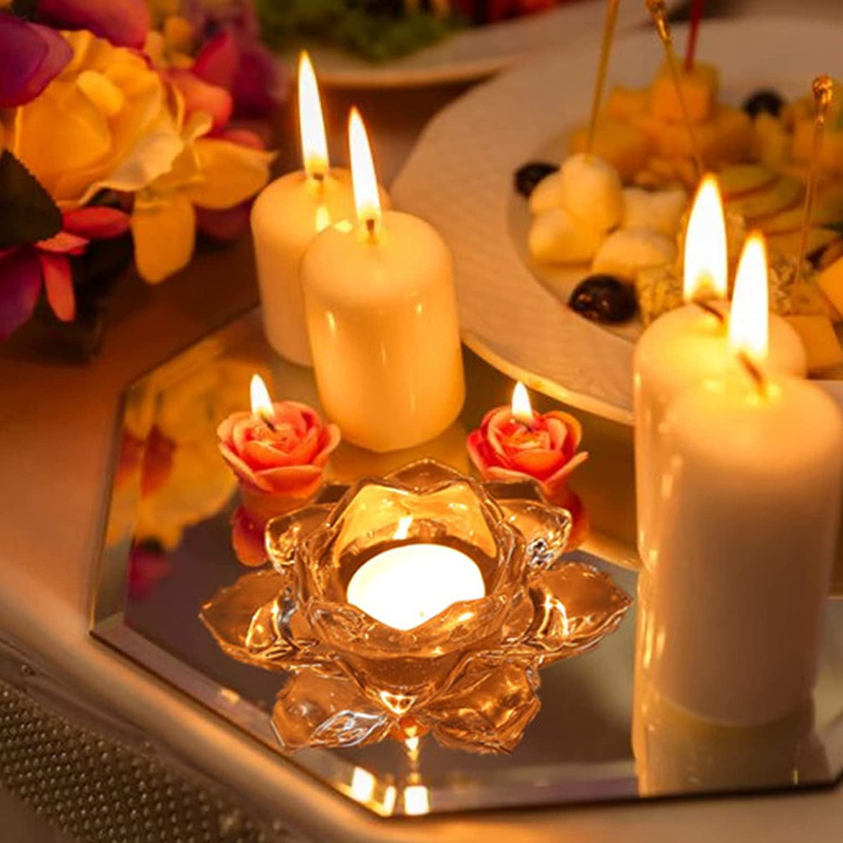 Home Brilliant 4 Piece Glass Lotus Flower Candle Holders Diya Votive Activity Tealight Holders Pillar Holders for Home Decoration Party Wedding Decoration