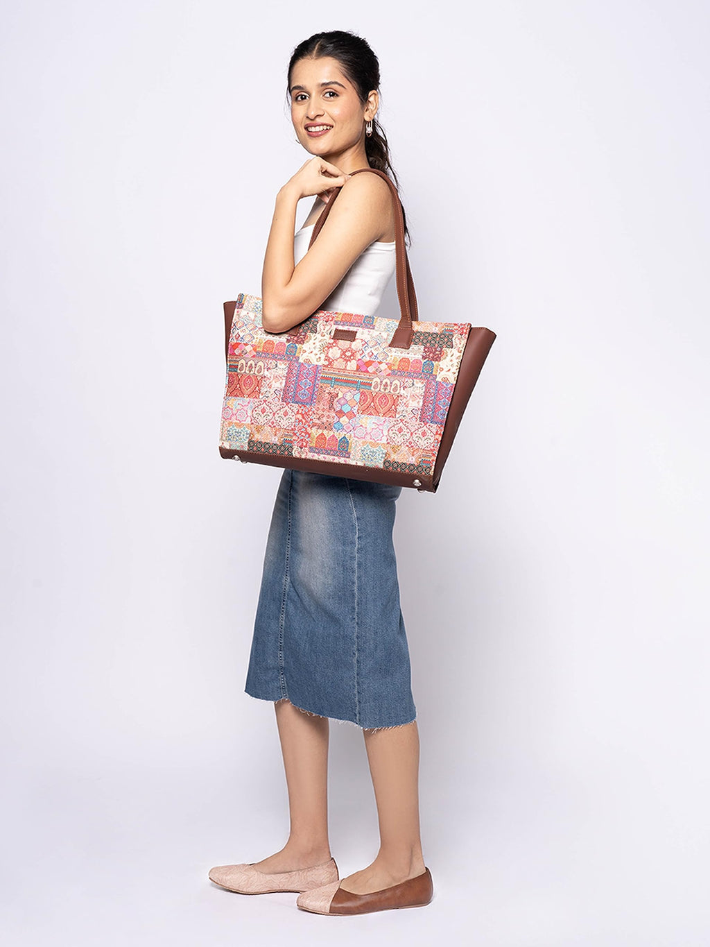 ZOUK Kutch Gamthi Abstract Printed Women Jute Vegan Leather Multicolor Office Tote Bag for Ladies With Laptop Compartment