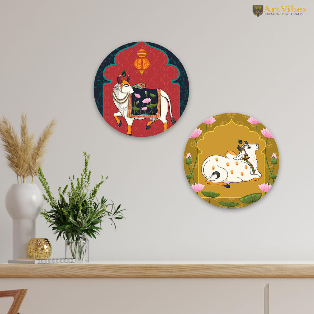 Artvibes Sacred Cow Pichwai Art Round Shape MDF Wooden Wall Decor Items | Living Room | Handcrafted Art | Wall Poster | Aesthetic Wooden Decor | Art Print | Unique Gift Items (WH_8802N), Set of 2