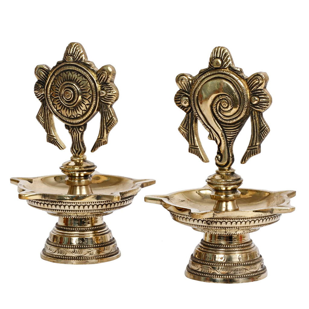 Artvarko Brass Chakra Shankh Villaku Vishnu Shankhu Chakra Deepam, Multi Wick Diya, Deepa, Traditional Oil Lamp for Pooja, Aarti, Home and Decor 6 Inches