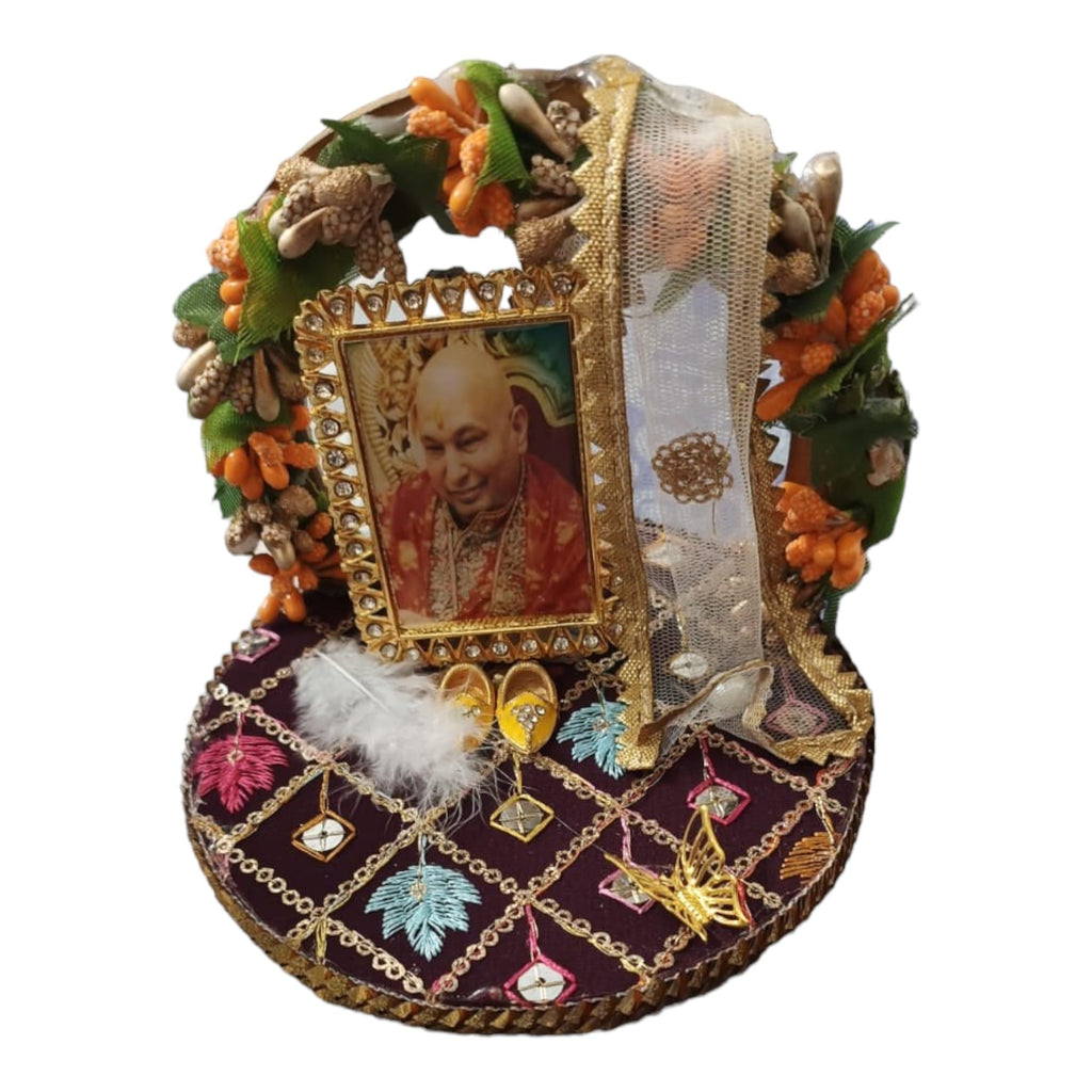 Tickle Cart Jai GURU JI | Guruji Darbar Includes Guruji Swaroop, Charan Paduka and Gold Plated Butterfly on mat | Imported Wood | Premium Fabric | Color : Multicolor