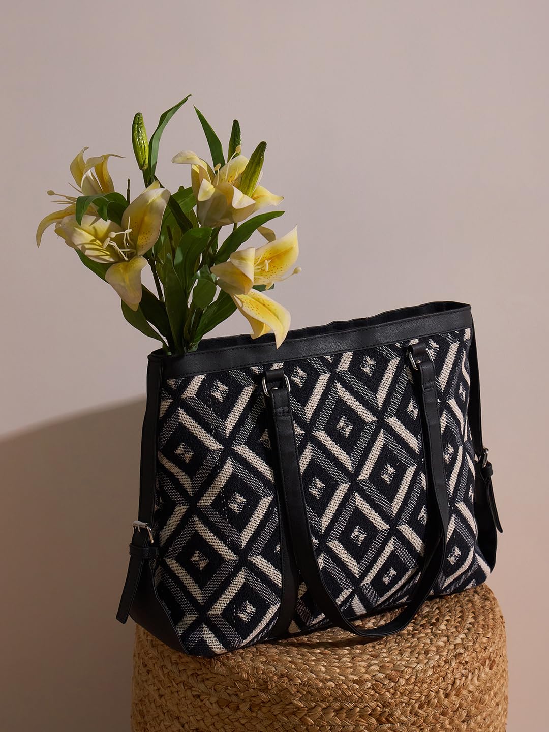 PRIMROSE Chevron Pattern Tote Bag for Women, Black and Beige (Beige)
