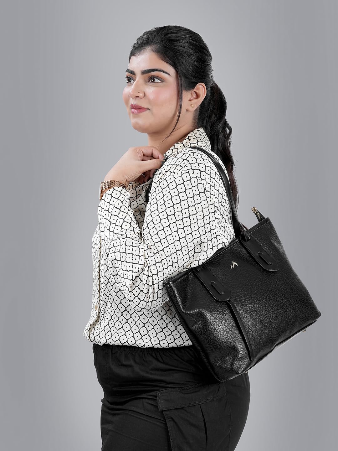 Metro Women Black Faux Leather Spacious Stylish Shoulder Bag (66-211)