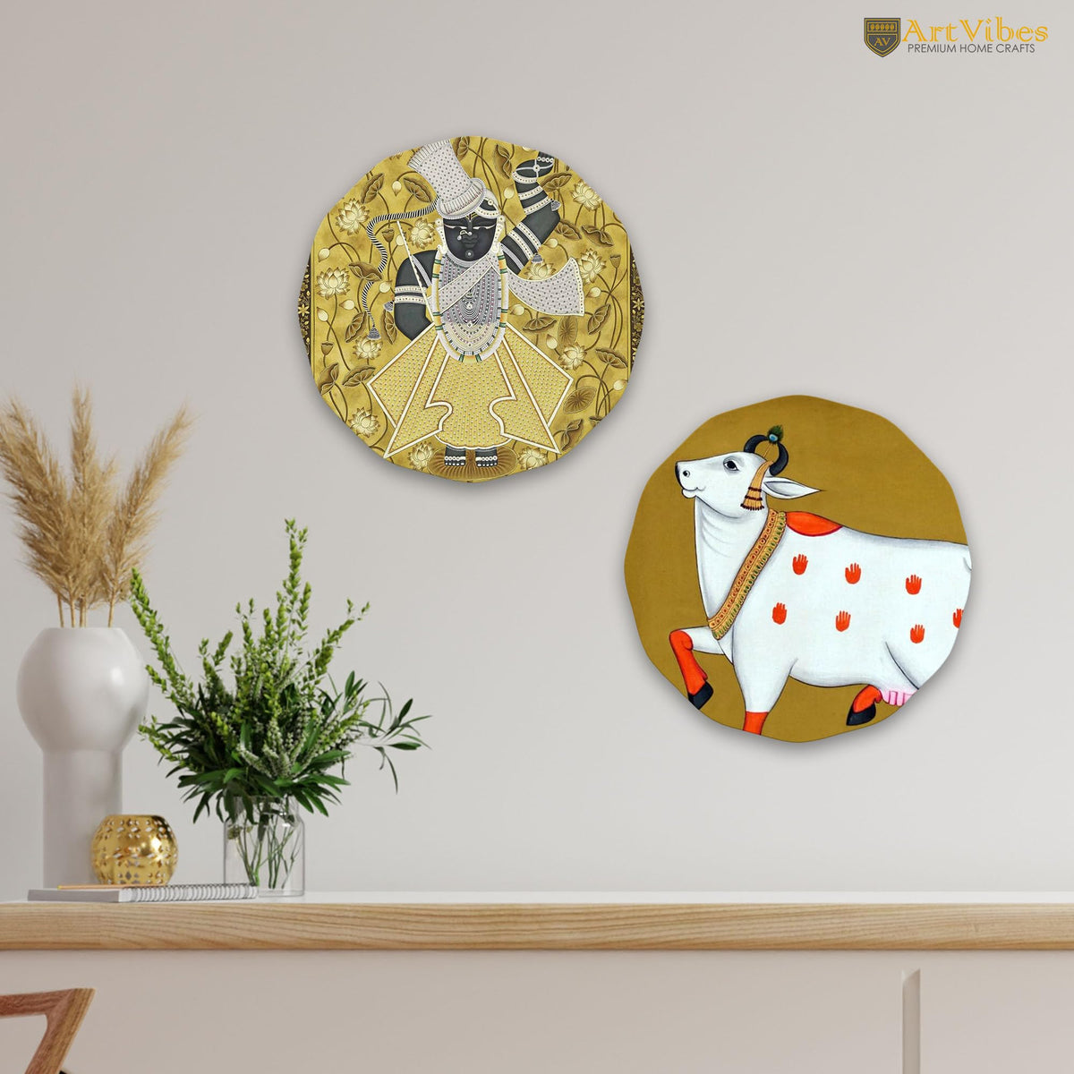 Artvibes Shrinath Ji & Cow Pichwai Art Round Shape MDF Wooden Wall Decor Items | Living Room | Handcrafted Art | Wall Poster | Aesthetic Wooden Decor | Art Print | Unique Gift (WH_8812N), Set of 2