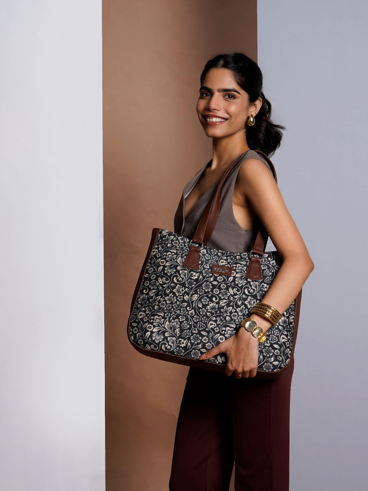 ZOUK FloMotif Getaway Handbag | Jute | Vegan Leather Handcrafted Tote Bag | Black