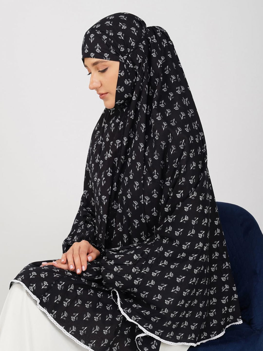 ANA Black Floral Cotton With Sleeves Namaz Makhna for Women, Free Size, Ready to Wear