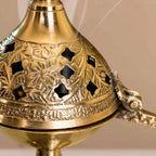 DSH CRAFTING YOUR CURIOSITY Dsh Home Purifying Brass Dhuna Loban Burner Dhooni Dhoop Dani Dhuni Brass Table Dhoop Dani Incense Burner for Loban. (Small)