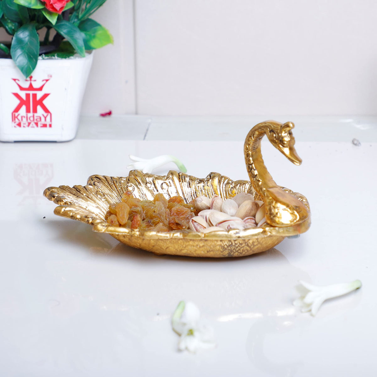 RCI Handicrafts Prince Home Decor & Gifts Metal Solid Tray Bowl (19 X 9 X 10 Cm, Gold), 1 Liter