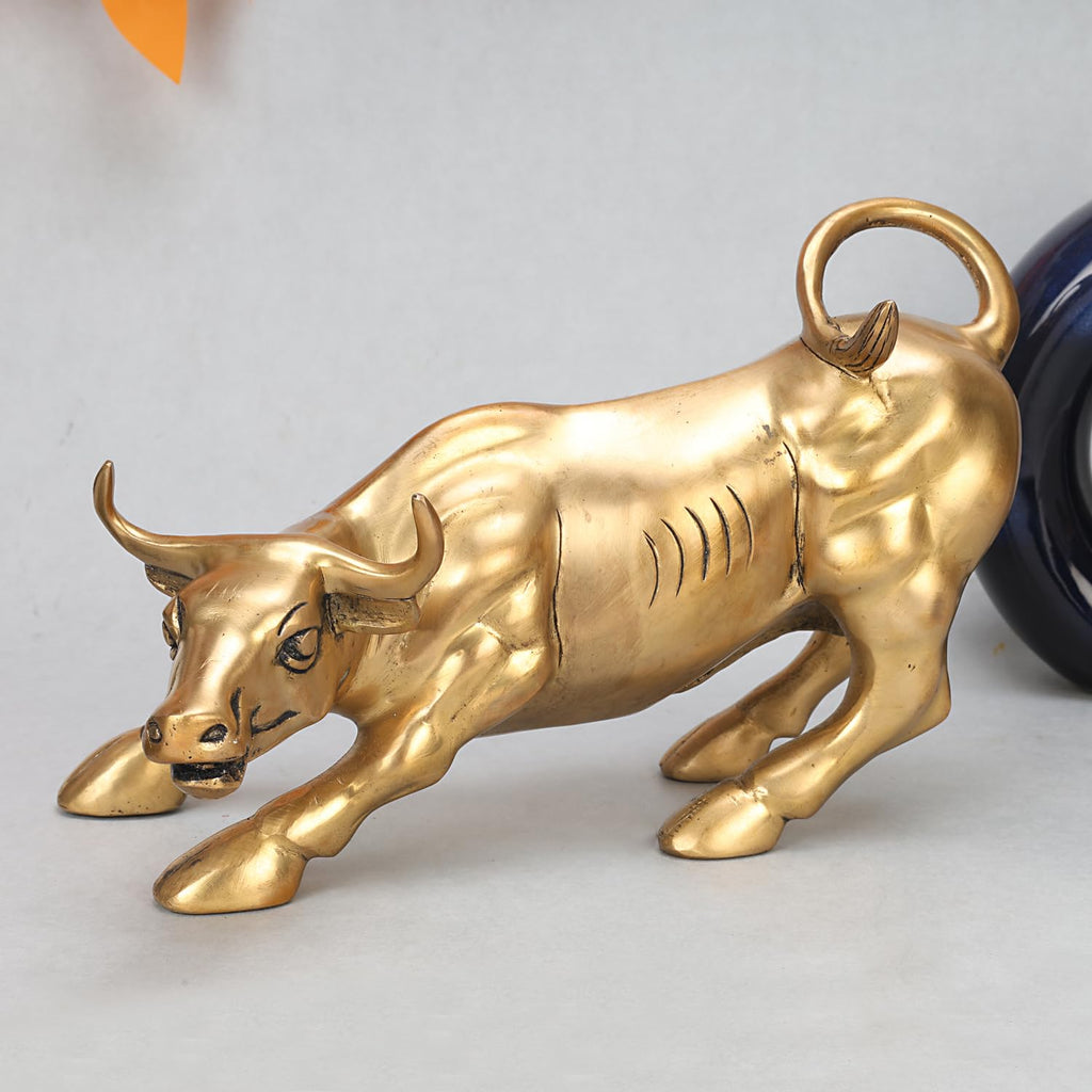 SVARUP Brass Stock Market Wall Street Charging Bull Ox Statue Sculpture Showpiece for Home Office Desk Home Decoration (11 Inch Length)