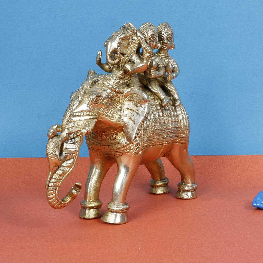 ARTVARKO Ganesha with Riddhi Siddhi Riding on Elephant Brass Idol Ganesh Ganpati Murti for Puja Decoration Showpiece Gift (8x4x7.5 Inch) Gold.