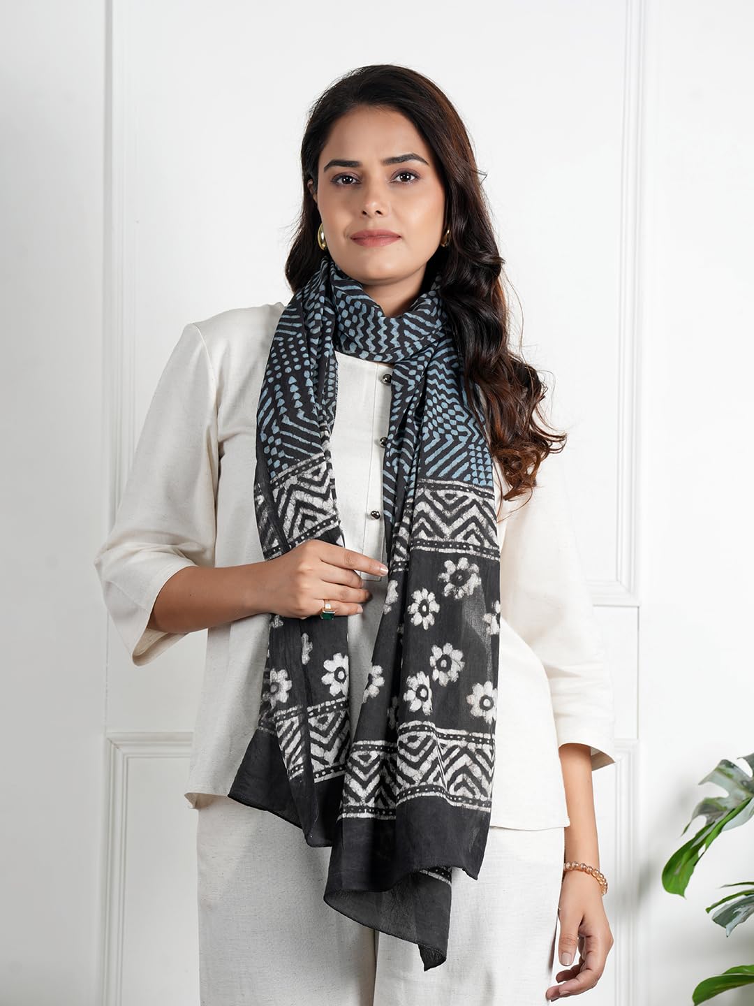 RAI SAHAB Printed Cotton Scarf for Women, Lightweight Soft Scarves Stoles for Summer & Winter(ST-94BLK10)