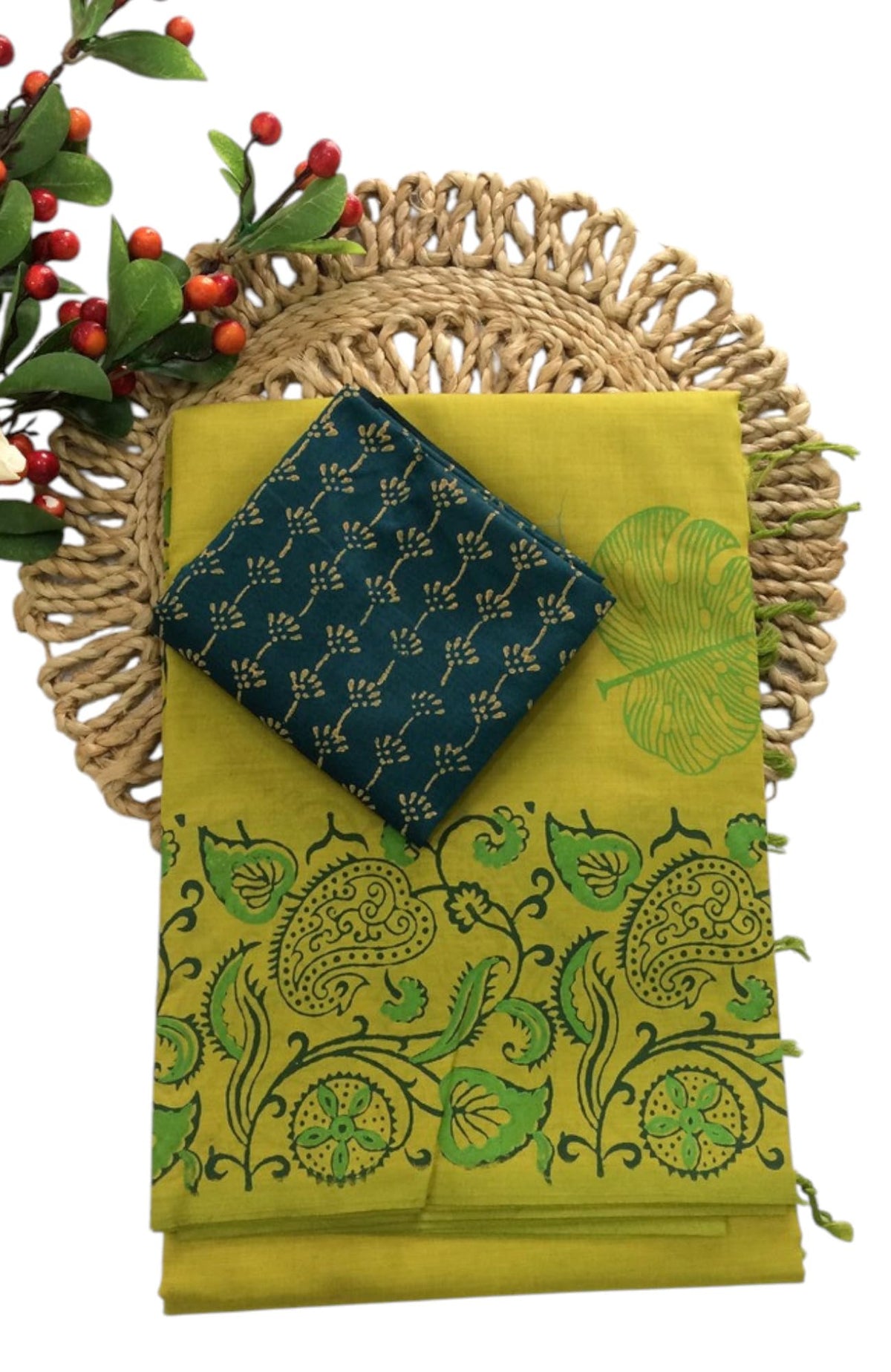 Women’s Pure South Cottonmix Sarees with Extra Kalamkari Blouse | Printed Cotton Sarees | Professional Office College Wear (Light Green Leaf)