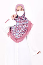 Markaz Hijab Women's Floral Printed Hijab | Ready-to-Wear Modest Headscarf | Lightweight Soft Fabric Instant Hijab | Elegant Scarf for Prayer and Casual Outfits (Pink floral, M (25))