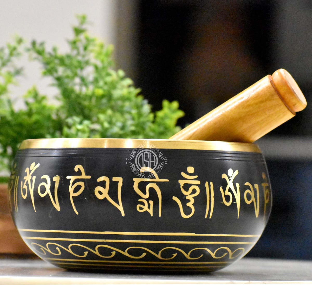 DSH Tibetan Singing Bowl Handcrafted Meditation Sound Bowl Easy To Play Vibration Therapy Praying Bowl.(Black-5.5 inch)