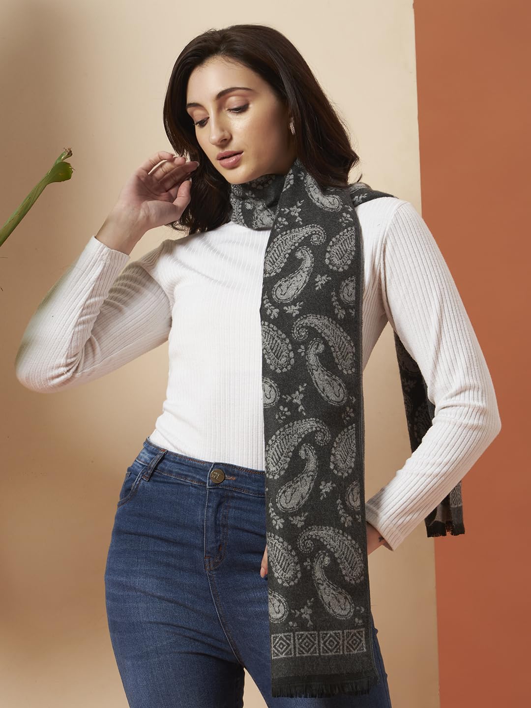 Ravaiyaa - Attitude is everything Women's Winter Warm Scarf Cashmere Reversible Wool Muffler Paisley Design (Grey Paisley)